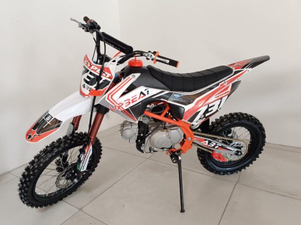 Upbeat 125cc önindítós és berugós dirt bike